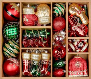 85ct Christmas Balls Ornaments Set, Colorful Shatterproof Plastic Christmas Tree Ornaments (Color: Red & Green & Gold)